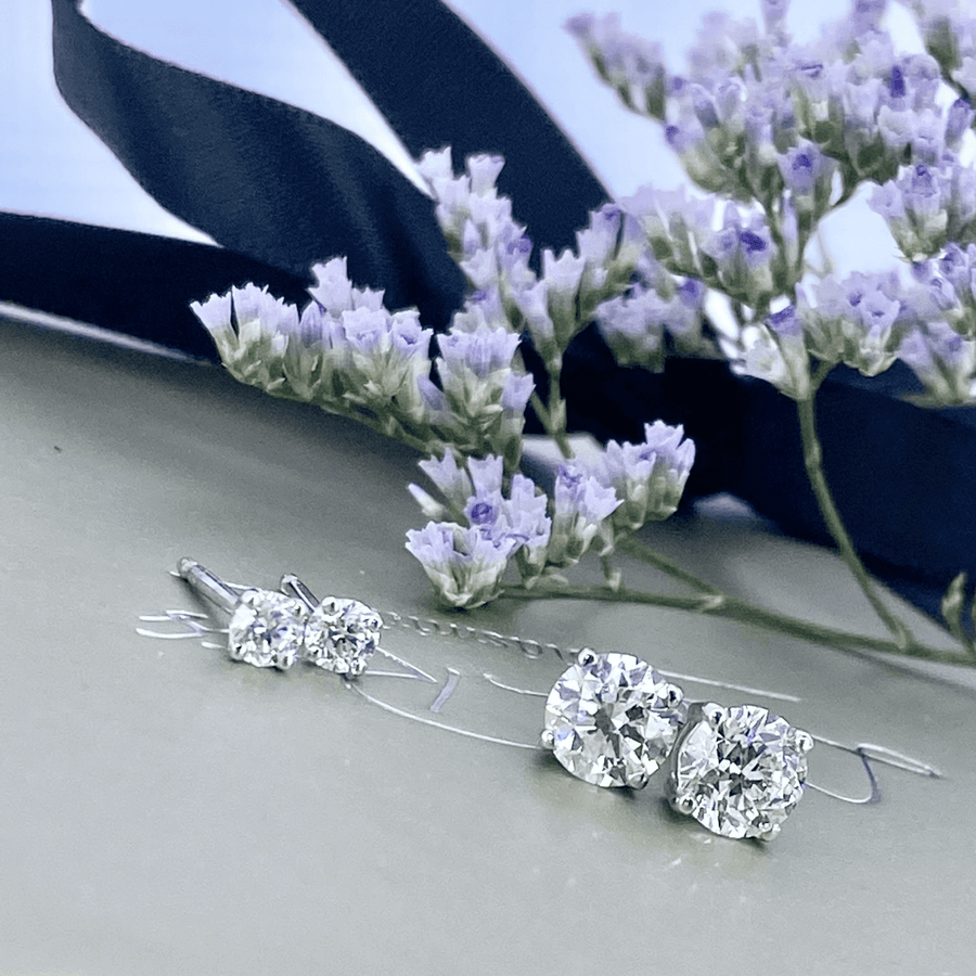 18ct White Gold And Round Brilliant Cut Diamond Stud Earrings