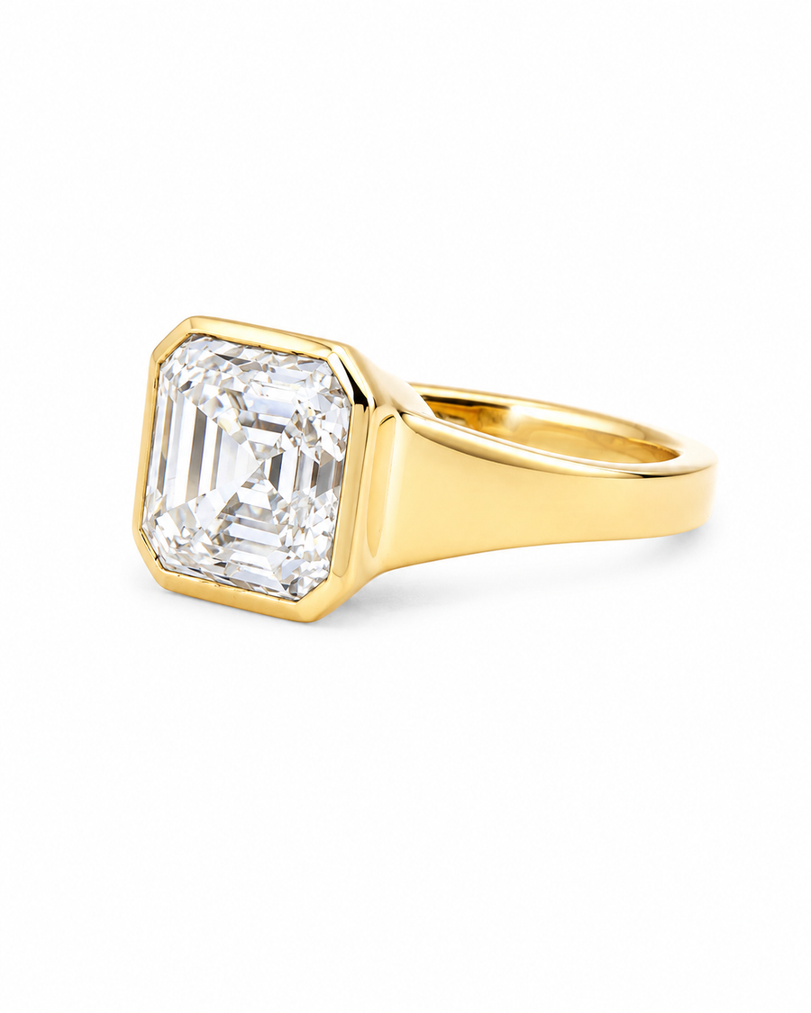 18ct Yellwo Gold 5.00ct Asscher Cut Chunky Bezel Set Solitaire
