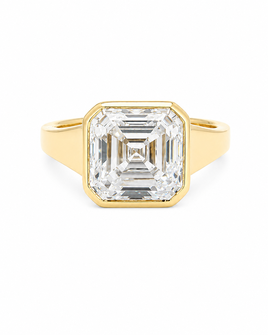 18ct Yellwo Gold 5.00ct Asscher Cut Chunky Bezel Set Solitaire