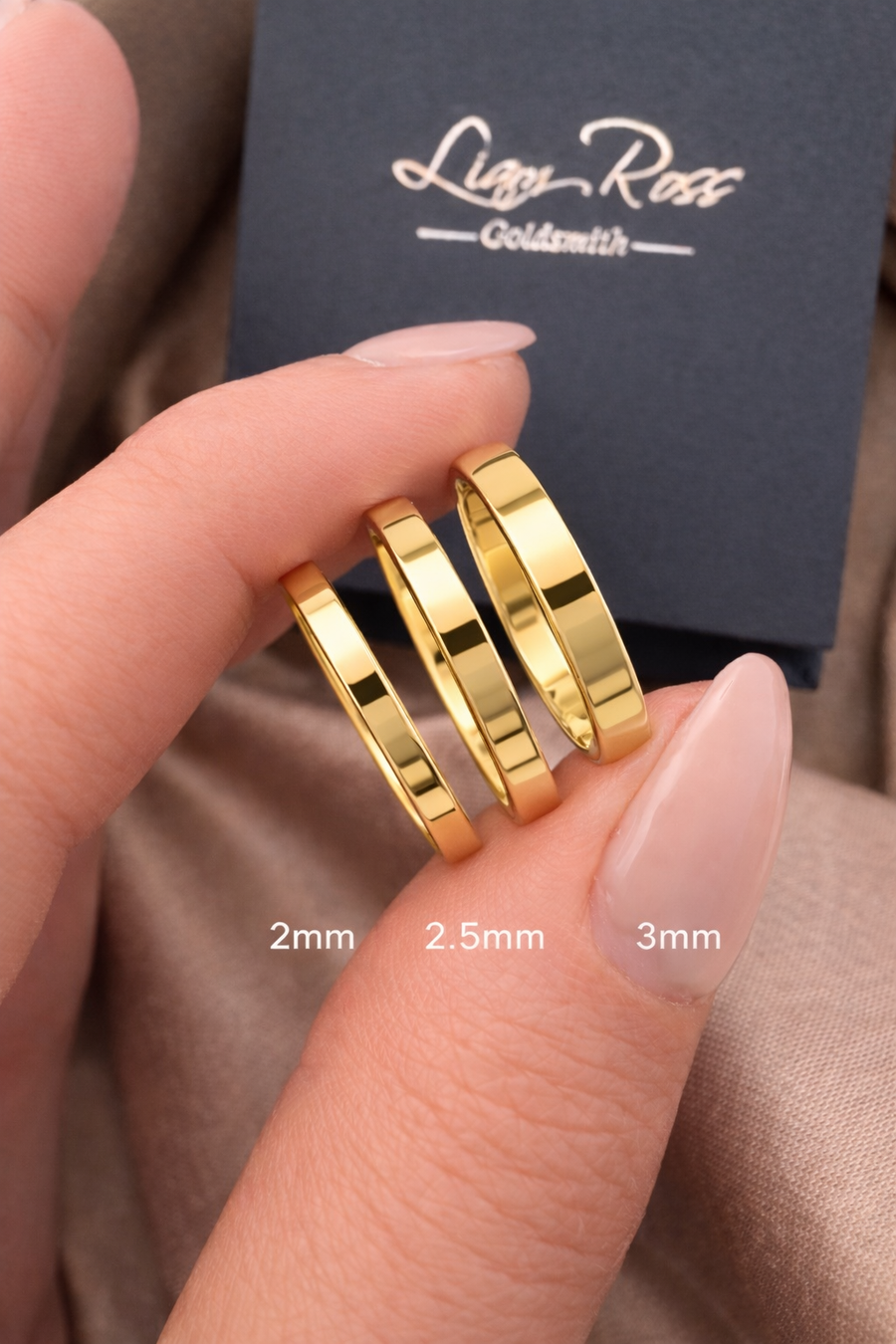 Ladies Yellow Gold 3mm Flat Court Wedding Ring