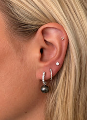 18ct White Gold Tiny Diamond Studs