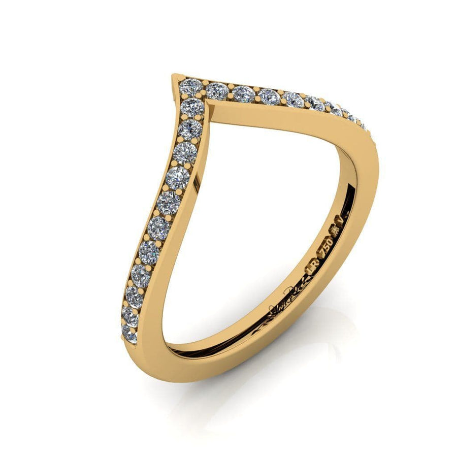 18ct yellow gold diamond shaped wedding ring